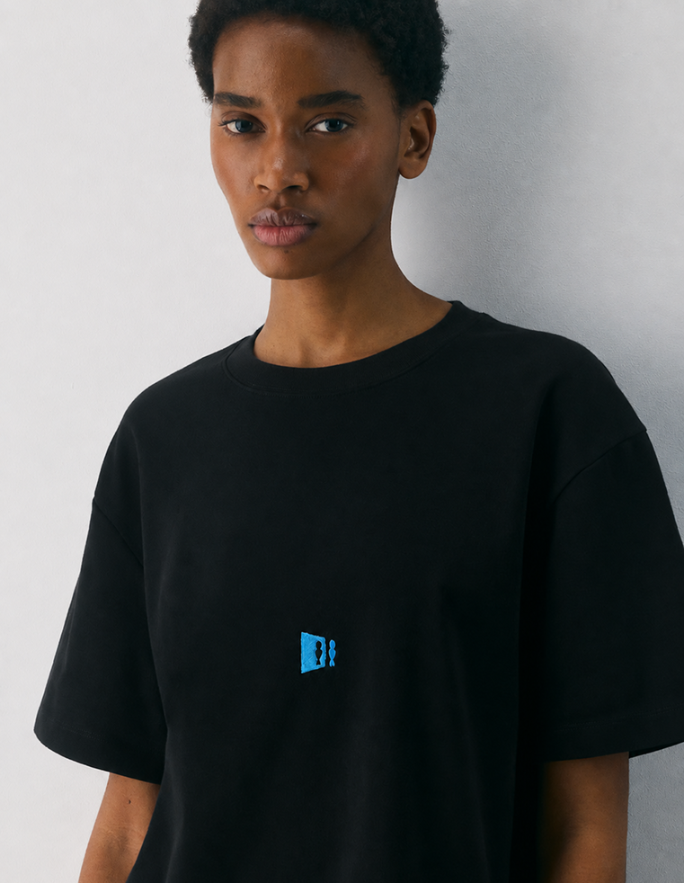 Nowen Tee